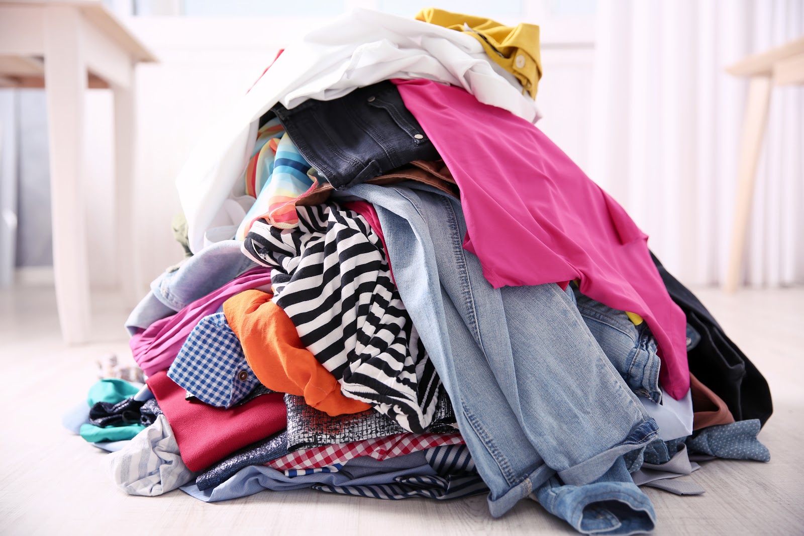 laundry-clothes-pile.jpg (329 KB)